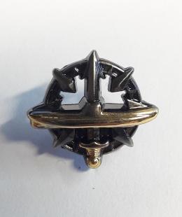 Submarine pins