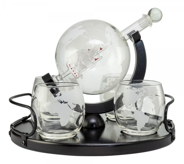 Globe glass & wood decanter with 4 glasses