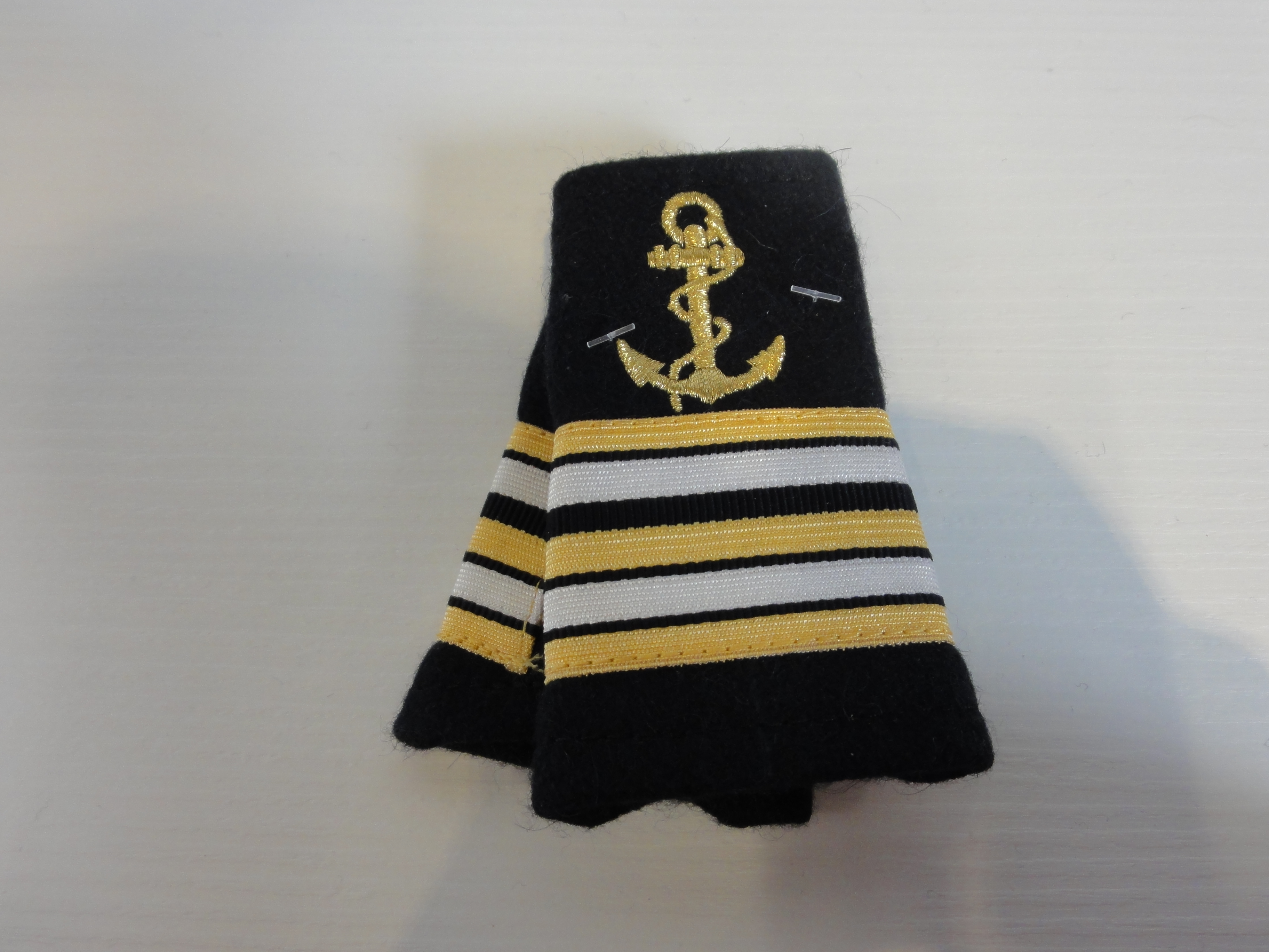 Fourreaux d'épaules  Capitaine de Fregate  5  Galons panachés    (la paire )