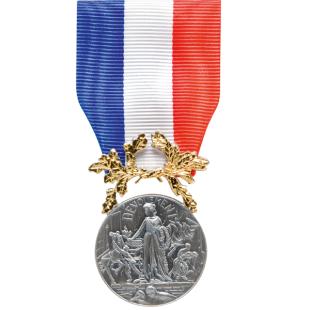 Médaille d'Honneur du Courage et de Dévouement Argent 1' classe
